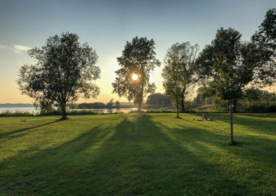 Sonnenuntergang im Strandbad Seebruck am Chiemsee